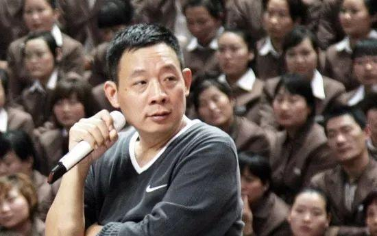 胖东来创始人于东来：用真品，换真心，这也是做人准则！